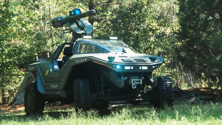 Halo Fan Builds Life-Size Warthog in Garage